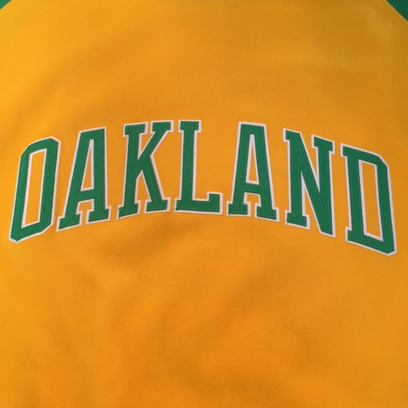 Reggie Jackson Cooperstown sweatshirt (A’s) - Picture 7 of 10